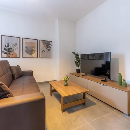 Marina Di Valletta View *